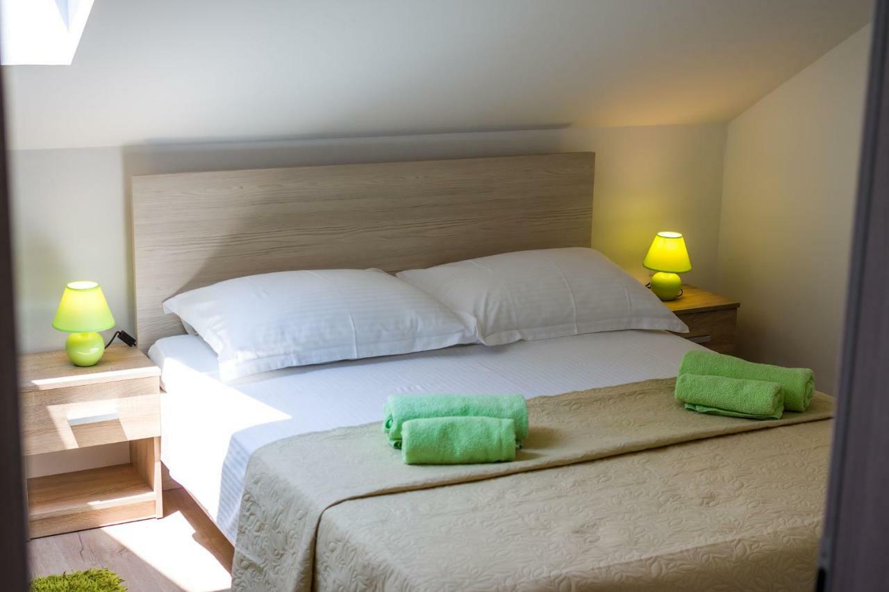 Apartman Iva Zara Esterno foto