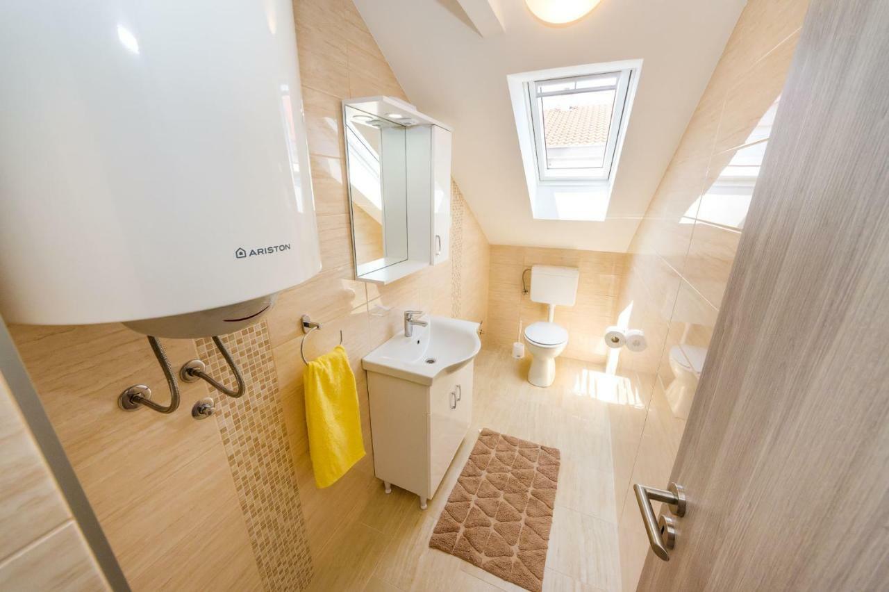 Apartman Iva Zara Esterno foto