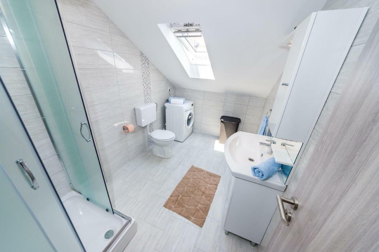 Apartman Iva Zara Esterno foto
