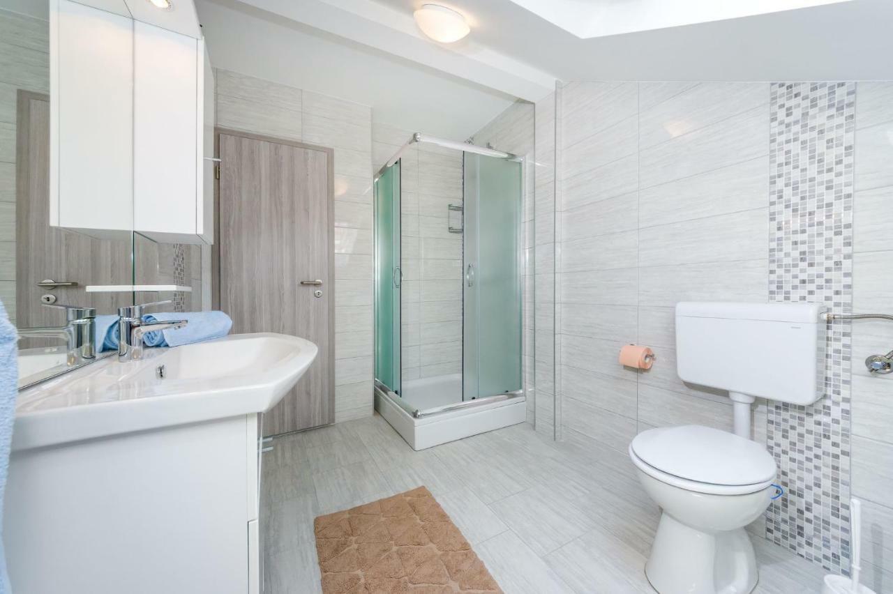 Apartman Iva Zara Esterno foto
