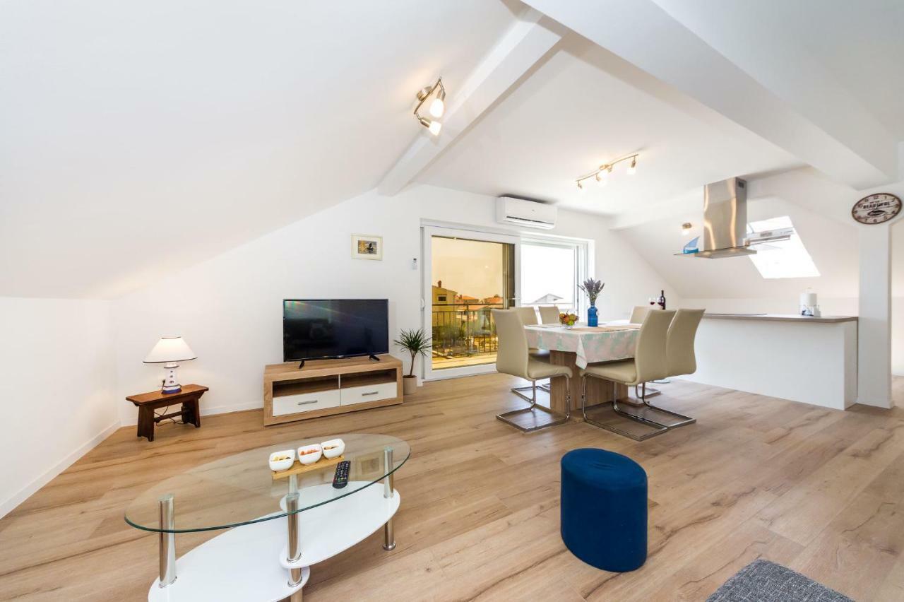 Apartman Iva Zara Esterno foto