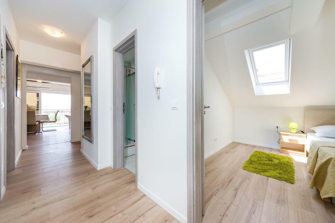 Apartman Iva Zara Esterno foto