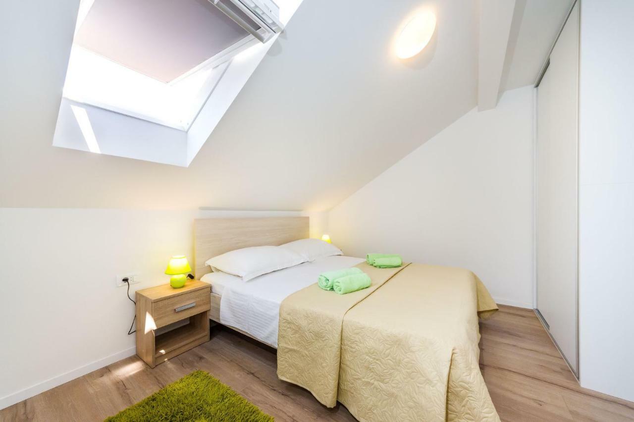 Apartman Iva Zara Esterno foto